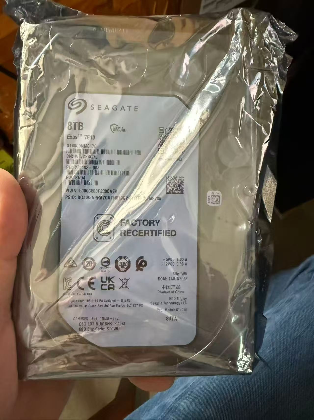 ST8000NM017B R盘.jpg