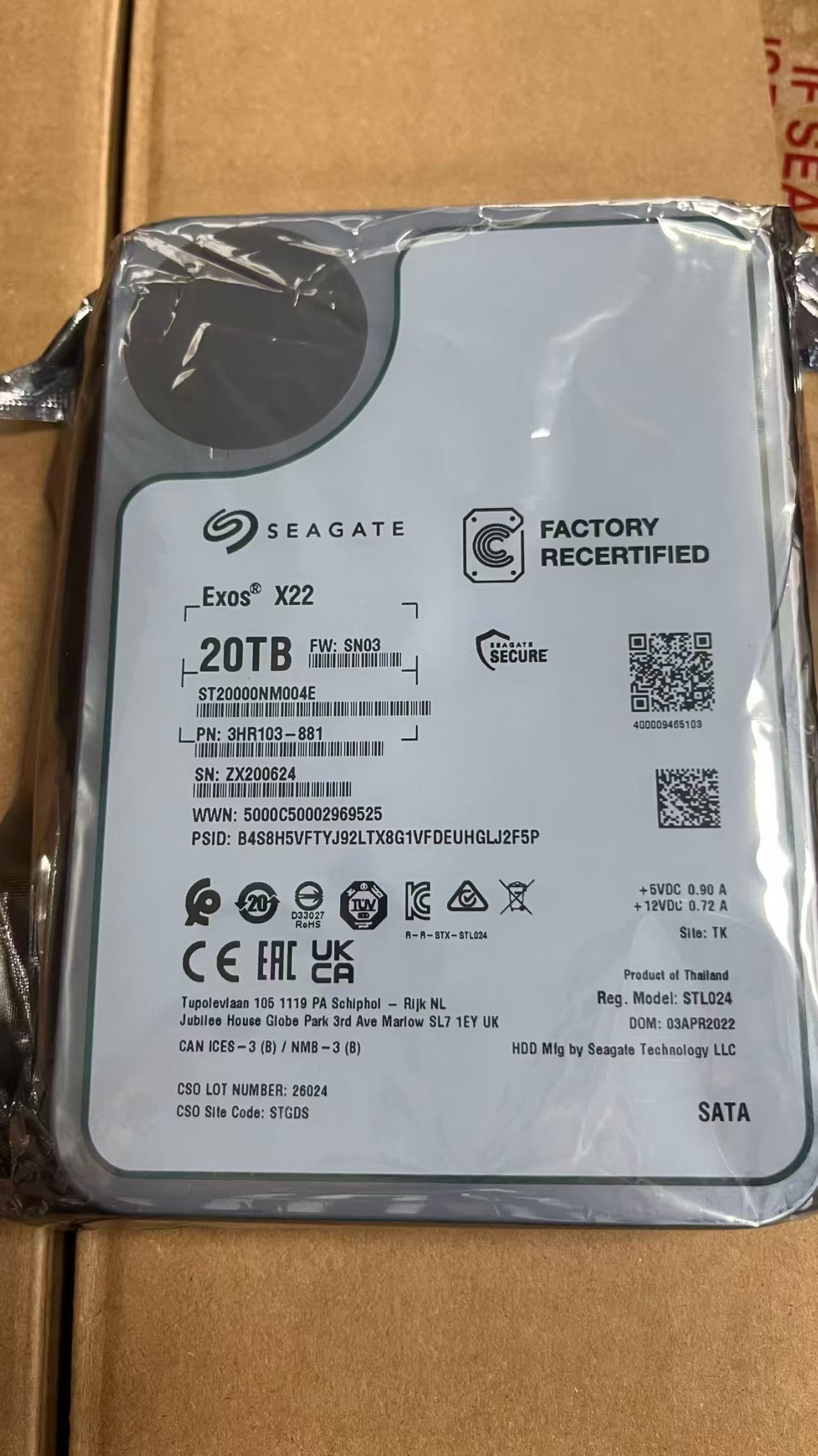 ST2000NM004E R盘.jpg