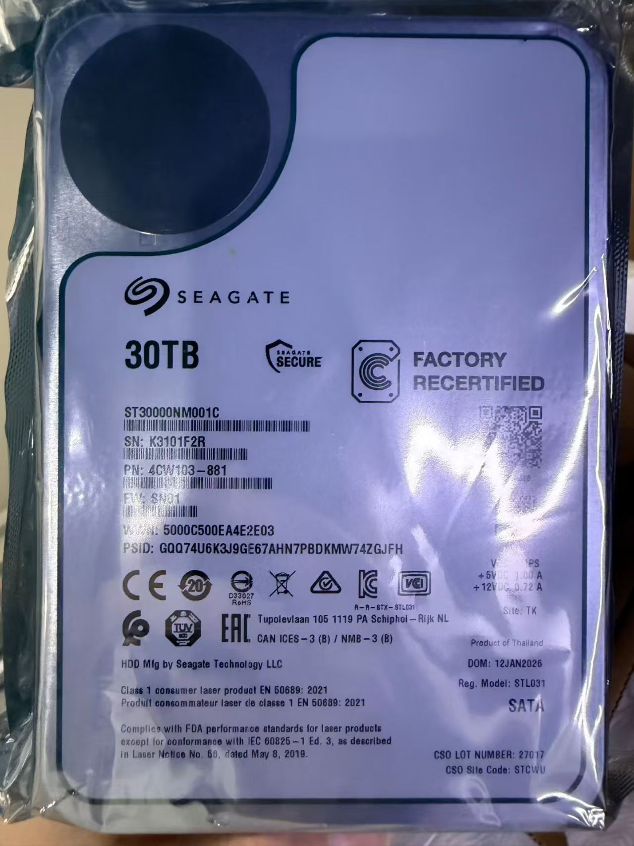 ST30000NM001C.jpg